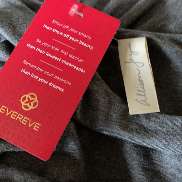 Dress - Picture 7 of 8